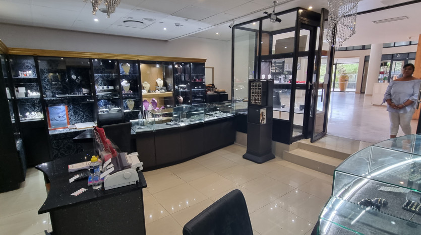 2 x Retail Units within The Umhlanga Gateway Precinct Property Images