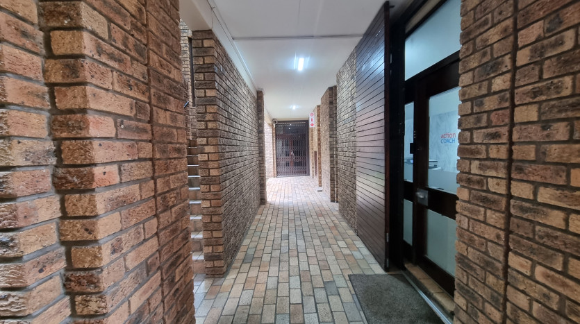 Office Space in La Lucia Property Images