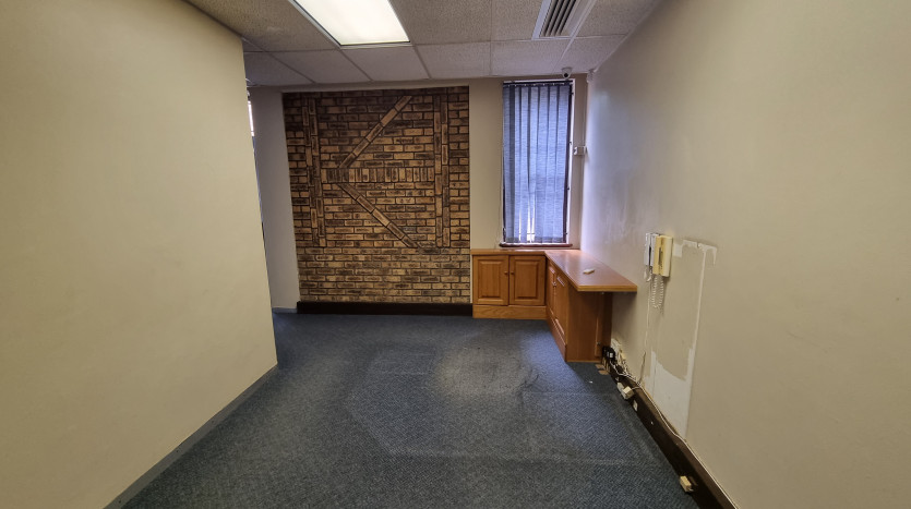 Office Space in La Lucia Property Images