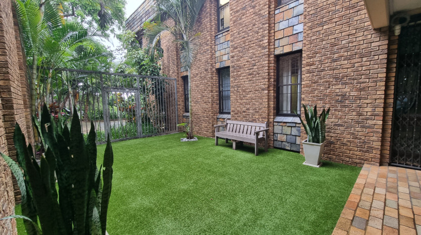 Office Space in La Lucia Property Images