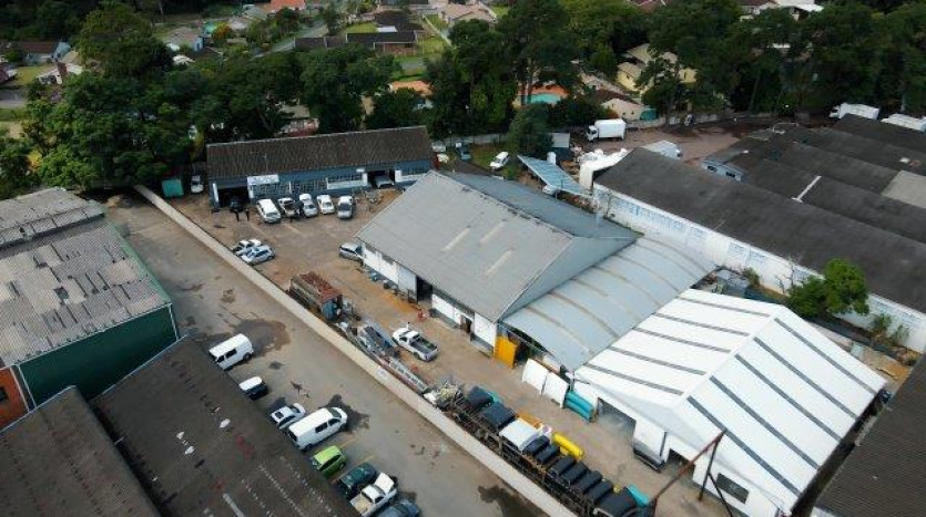 Industrial Property with Sectionalisation Opportunity Property Images