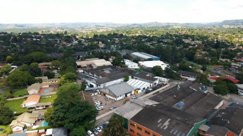 Industrial Property with Sectionalisation Opportunity Property Images