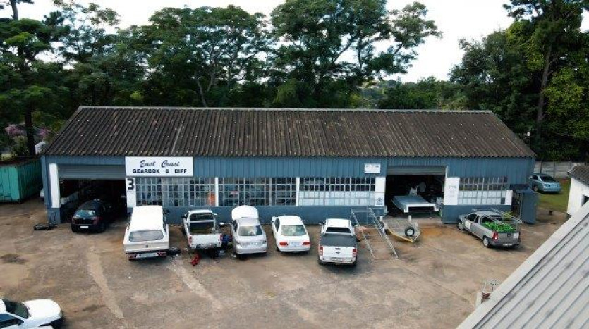 Industrial Property with Sectionalisation Opportunity Property Images