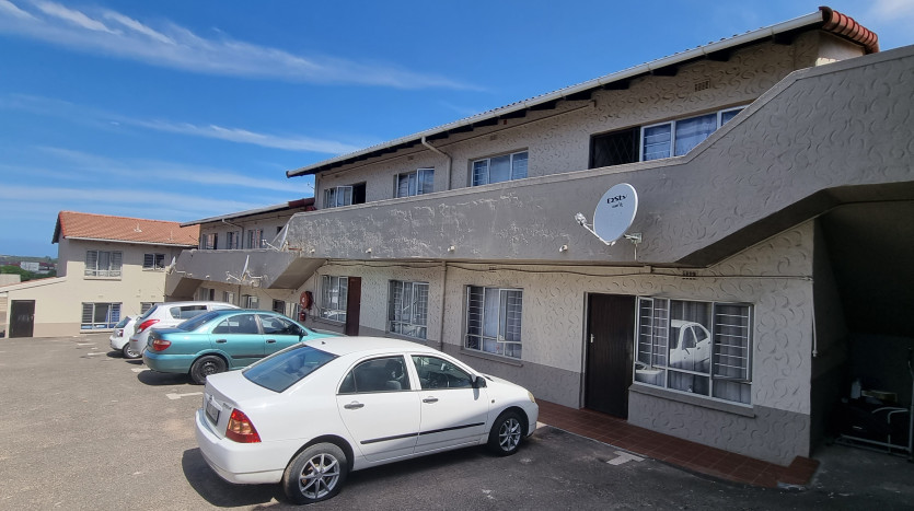 16 Two Bedroom Apartments In Isipingo Property Images
