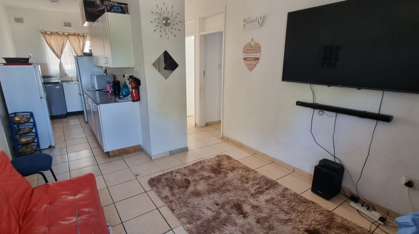16 Two Bedroom Apartments In Isipingo Property Images