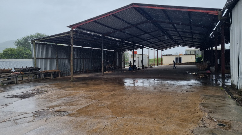Large Industrial Property Property Images