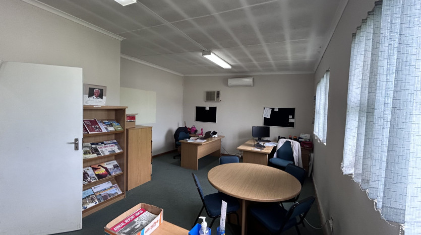 Highly Versatile Investment Property Property Images