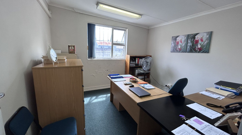 Highly Versatile Investment Property Property Images