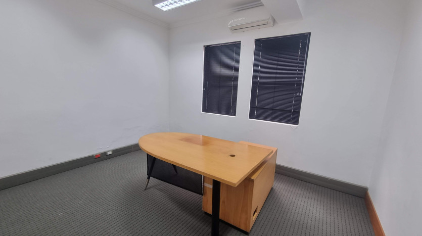 2 x Newly Renovated Standalone Offices Property Images