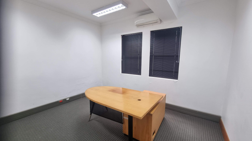 2 x Newly Renovated Standalone Offices Property Images
