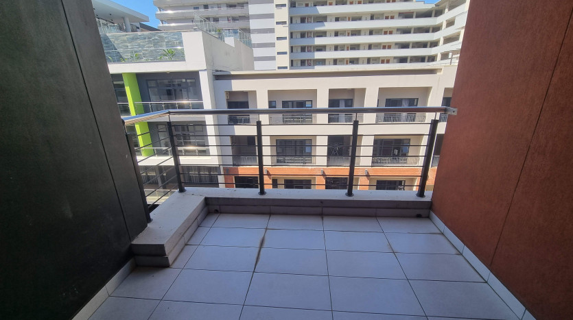 5 x New & Upmarket Apartments Property Images