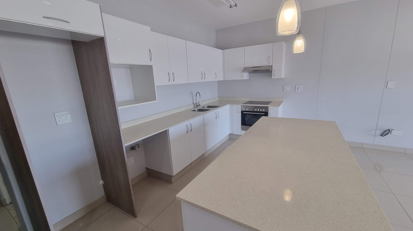 5 x New & Upmarket Apartments Property Images