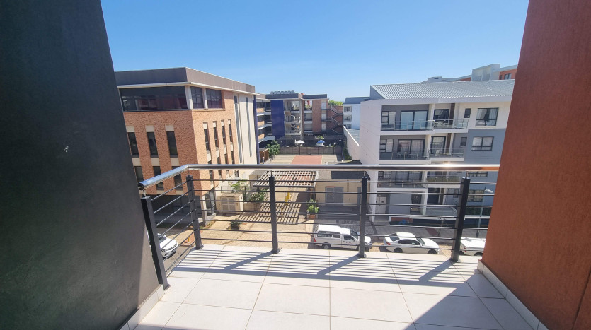 5 x New & Upmarket Apartments Property Images
