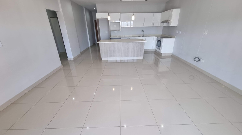 5 x New & Upmarket Apartments Property Images