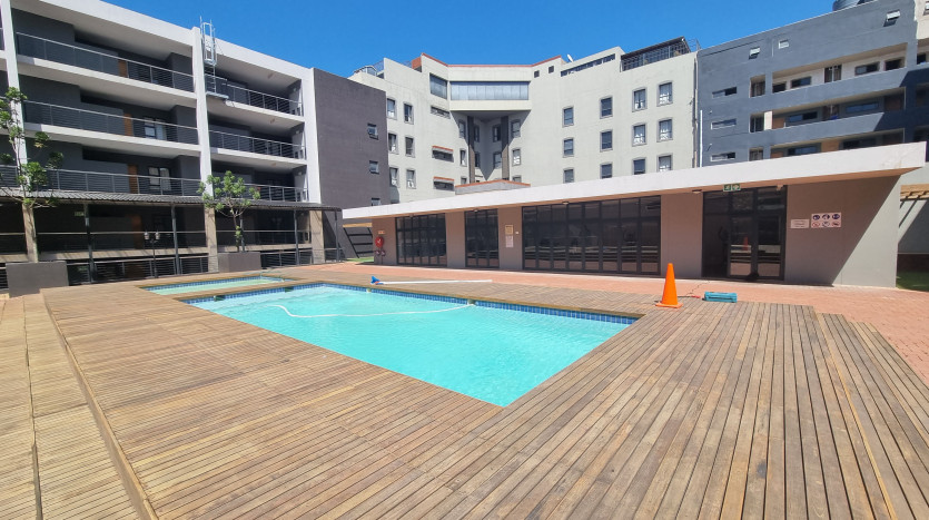 5 x New & Upmarket Apartments Property Images