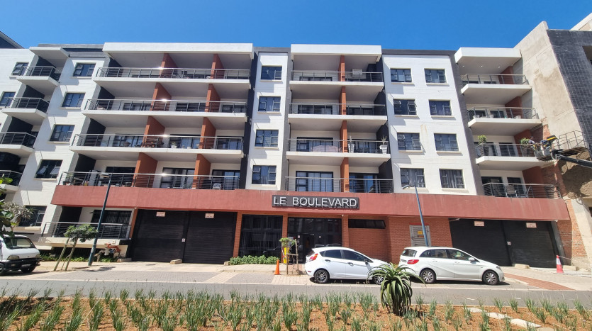 5 x New & Upmarket Apartments Property Images
