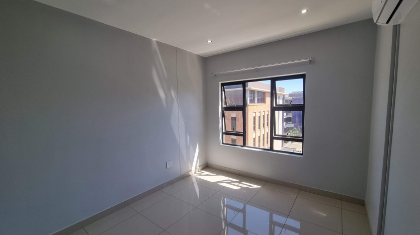 5 x New & Upmarket Apartments Property Images