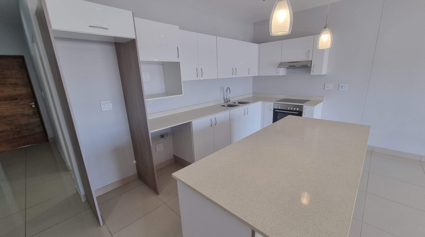 5 x New & Upmarket Apartments Property Images