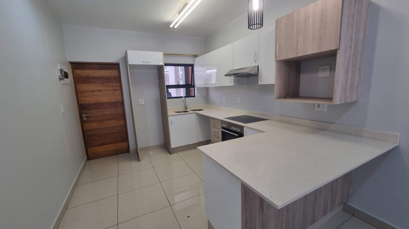 5 x New & Upmarket Apartments Property Images