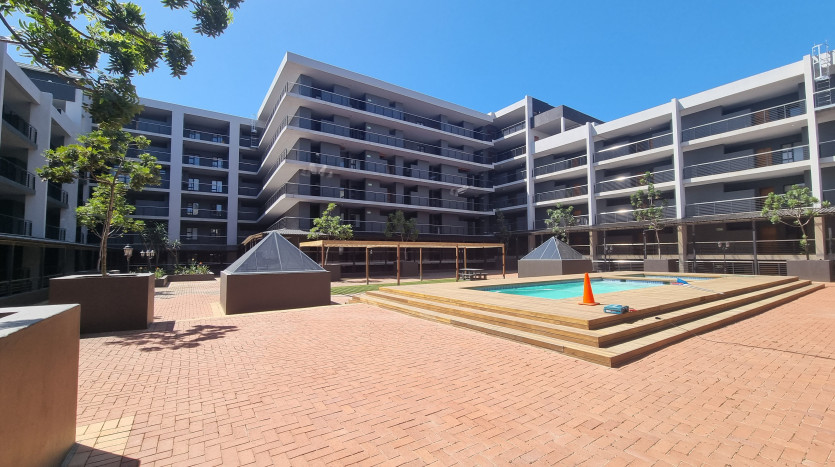 5 x New & Upmarket Apartments Property Images