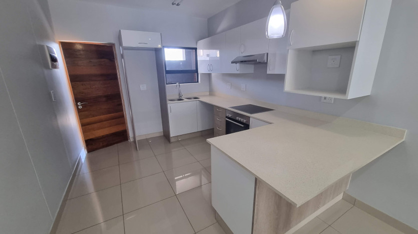 5 x New & Upmarket Apartments Property Images
