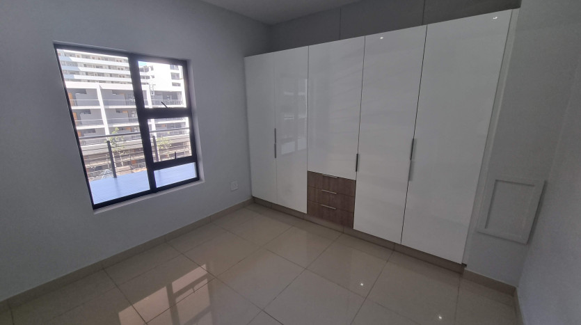 5 x New & Upmarket Apartments Property Images