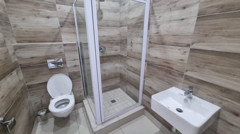 5 x New & Upmarket Apartments Property Images