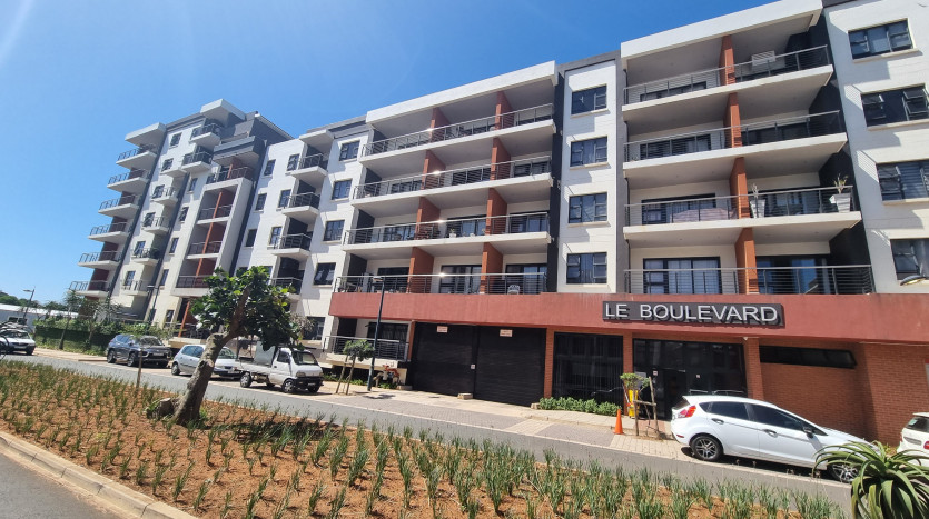 5 x New & Upmarket Apartments Property Images