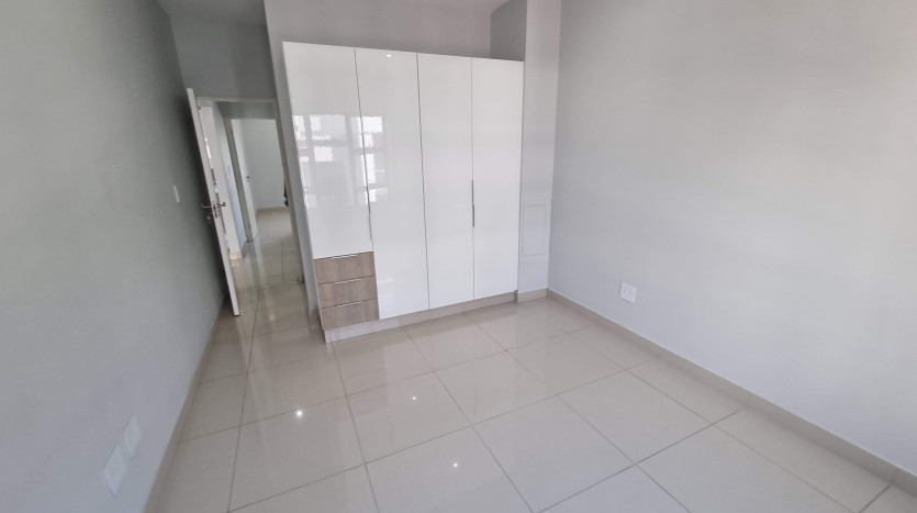 5 x New & Upmarket Apartments Property Images
