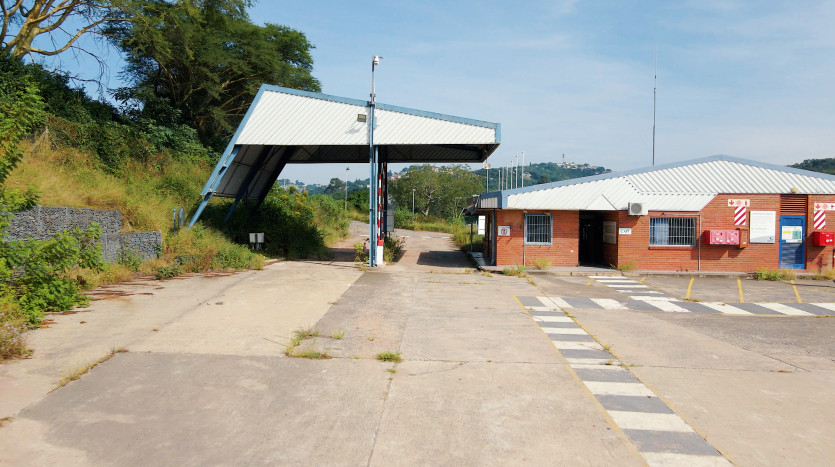 Industrial Platformed Land Property Images