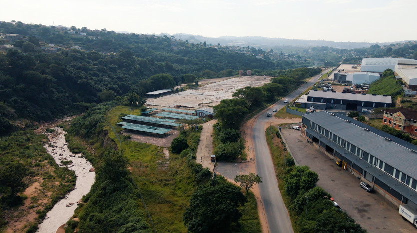 Industrial Platformed Land Property Images