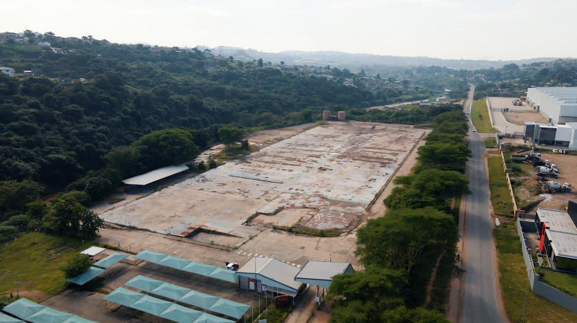 Industrial Platformed Land Property Images