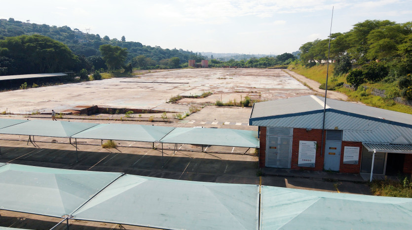Industrial Platformed Land Property Images