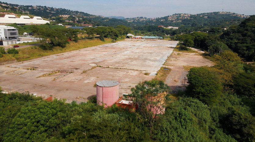Industrial Platformed Land Property Images