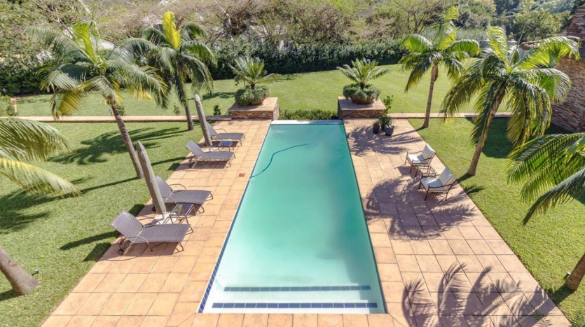 Opulent Executive Mansion Property Images