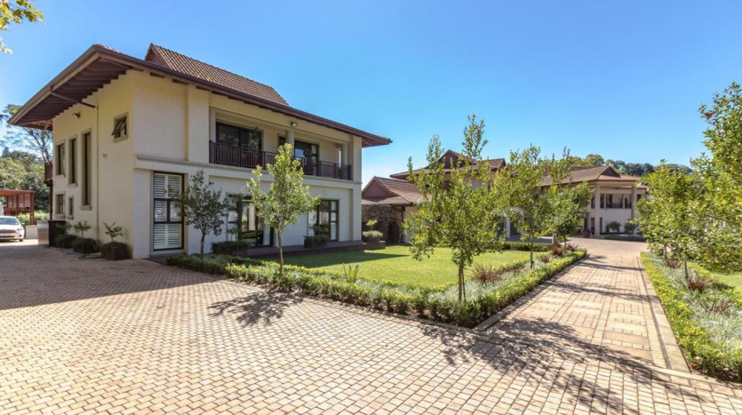 Opulent Executive Mansion Property Images