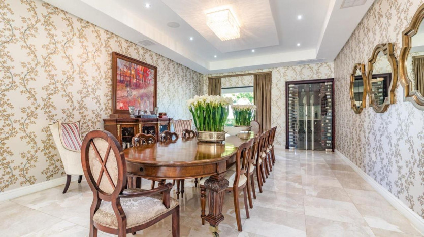 Opulent Executive Mansion Property Images