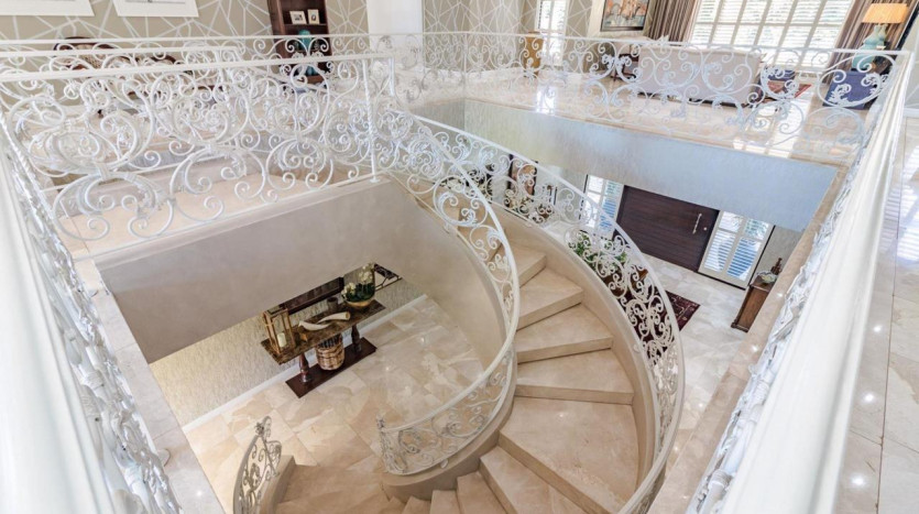 Opulent Executive Mansion Property Images