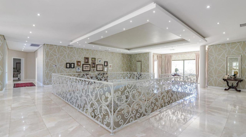 Opulent Executive Mansion Property Images
