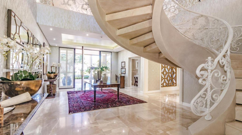 Opulent Executive Mansion Property Images