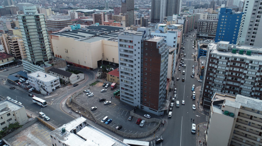 86 Beachfront Apartments in Durban Property Images