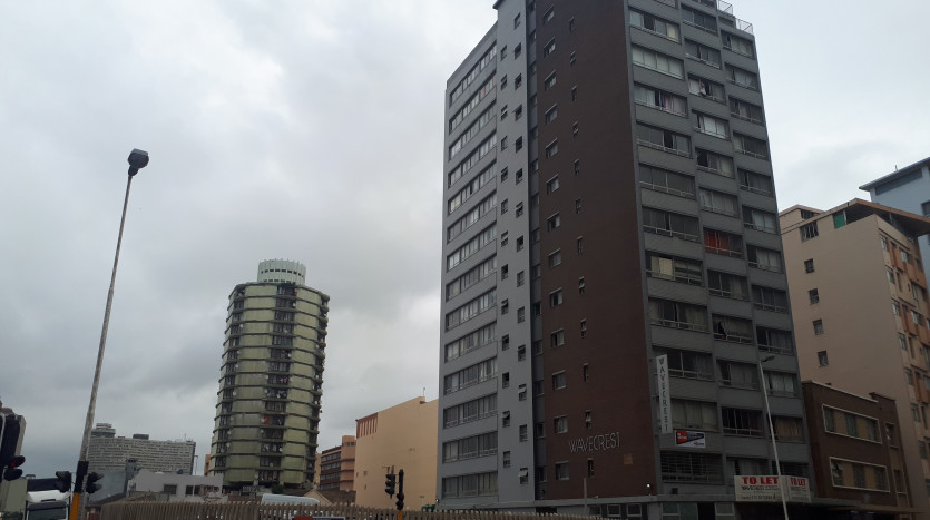 86 Beachfront Apartments in Durban Property Images