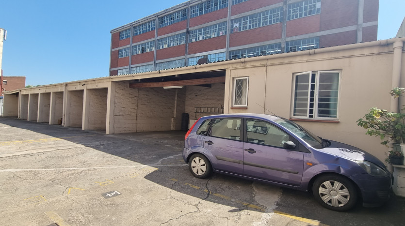 Accommodation Block in Congella Property Images