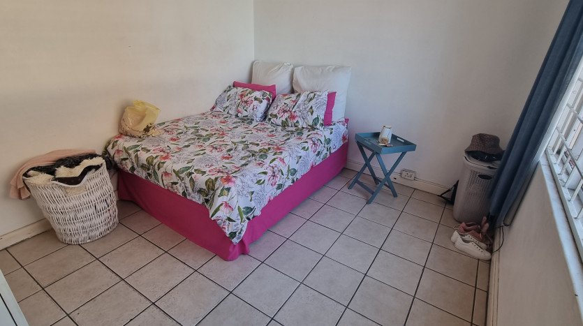 Accommodation Block in Congella Property Images