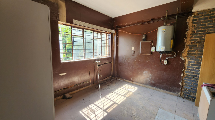 Mixed Use Investment Property in Rosettenville, Johannesburg Property Images