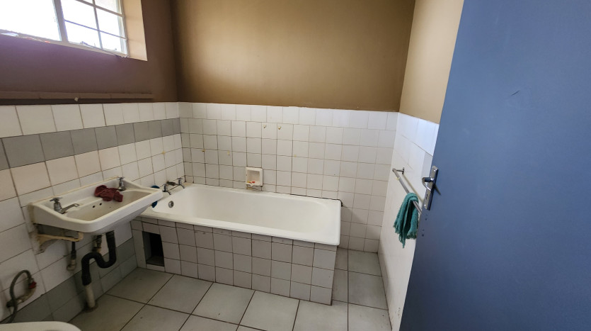 Mixed Use Investment Property in Rosettenville, Johannesburg Property Images