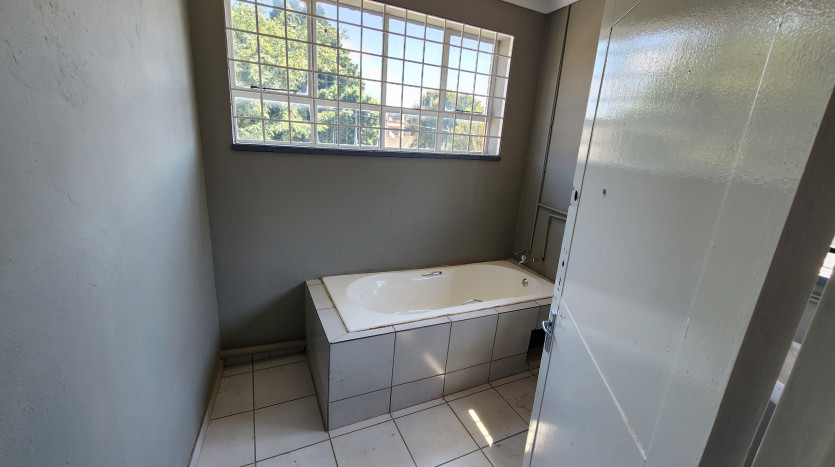 Mixed Use Investment Property in Rosettenville, Johannesburg Property Images