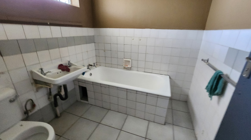 Mixed Use Investment Property in Rosettenville, Johannesburg Property Images