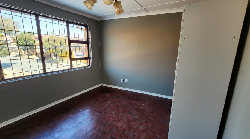 Mixed Use Investment Property in Rosettenville, Johannesburg Property Images