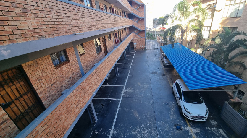 Low Vacancy Residential Apartment Block Property Images